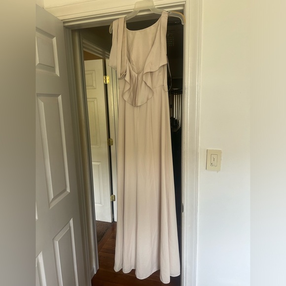 Champagne Vera Wang Bridesmaid Dress (Used) - Picture 2 of 4